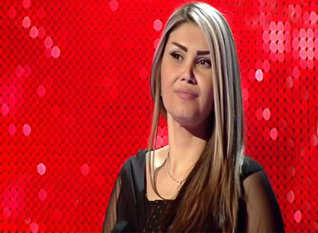 بالفيديو والصور ..  تعرف على هلا القصير صاحبة اللفة الرباغية في "the voice"
