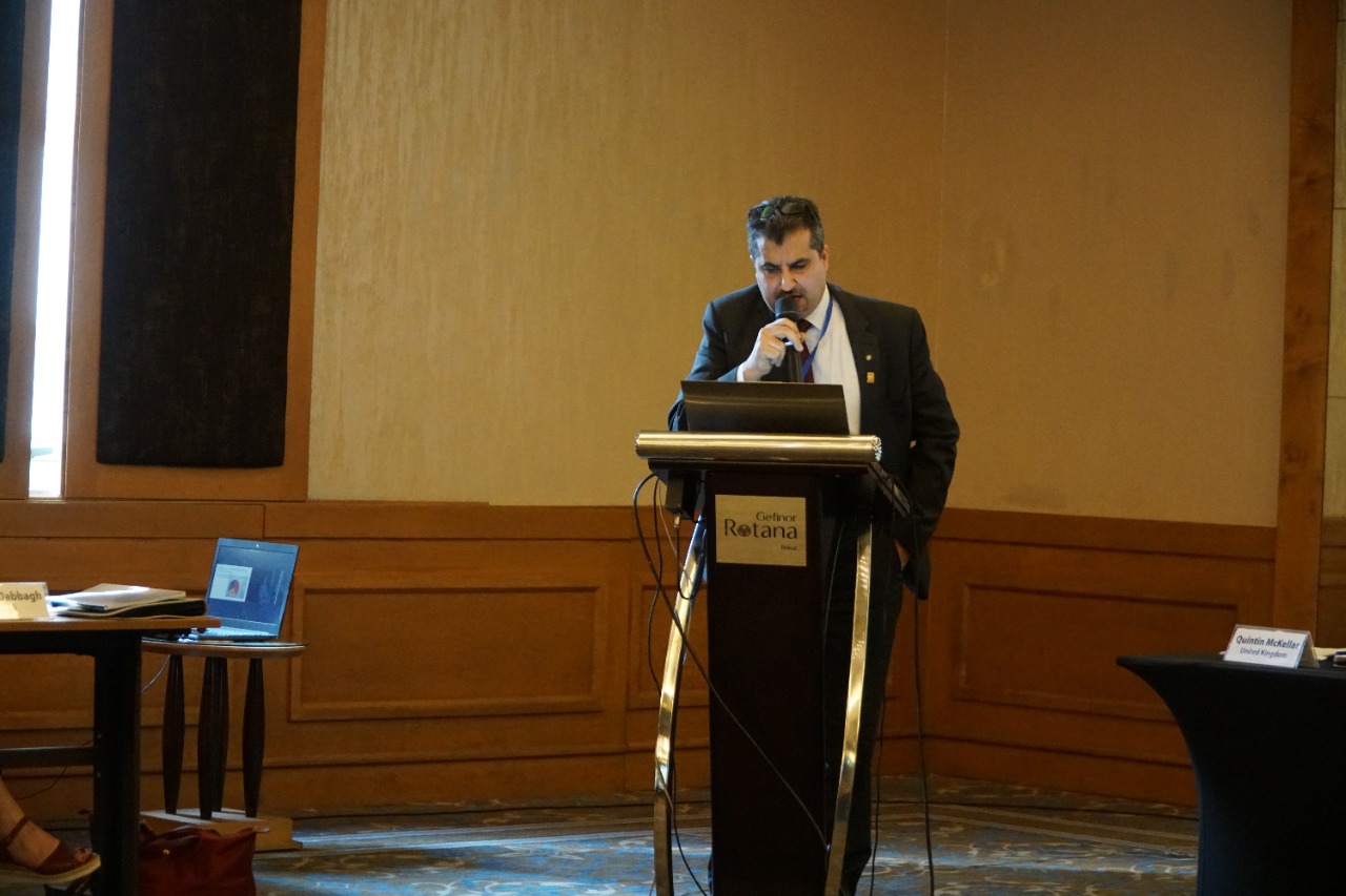 رئيس جامعة البترا يستعرض تجربة الجامعة في التعليم عن بعد في مؤتمر  بيروت