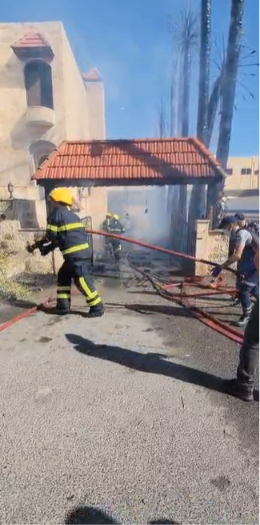 بالفيديو ..  اندلاع حريق في فناء منزل بضاحية الأقصى بالعاصمة عمان