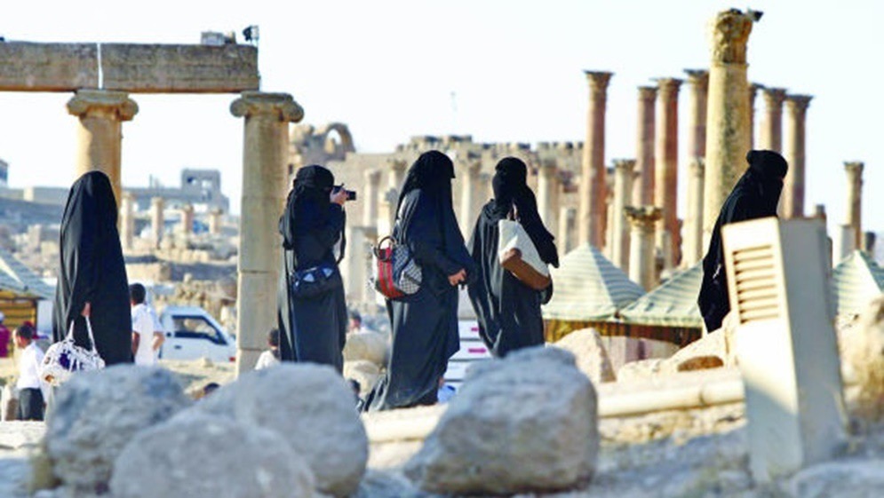 السعوديون في المرتبة الأولى بين الزوار الدوليين للمملكة
