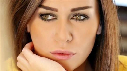 نادين الراسي: أنا حائرة ..  أتوسّلُ ..  وأرجو الرحمة
