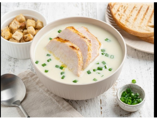  شوربة بيضاء بالدجاج