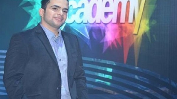 نجم ستار أكاديمي يعمل موظف مبيعات بعد تعثره في الغناء