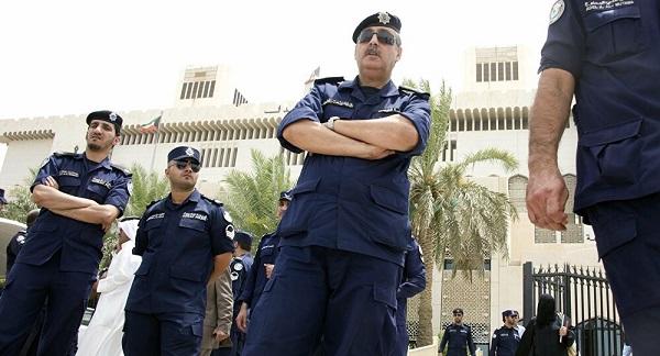 كويتية تلقي بنفسها من الطابق الثاني بسبب عائلتها