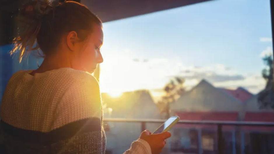 تطبيقات علاج الاكتئاب تحت المجهر ..  أغلبها بلا سند علمي