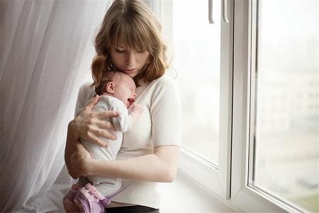 8 حالات لبكاء الرضع ..  تعرفي على اللغة الخفية لطفلك