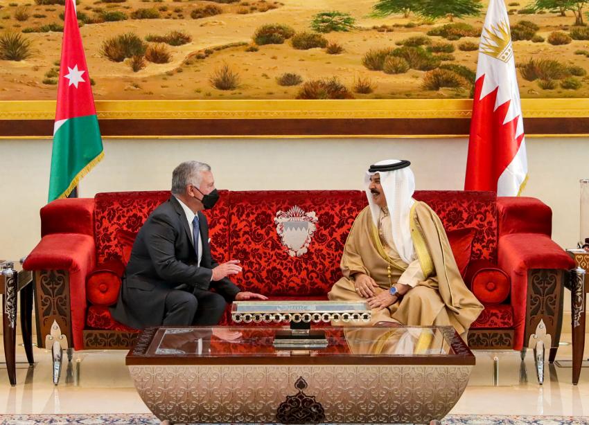 الملك وعاهل البحرين يبحثان التداعيات الاقتصادية الناجمة عن كورونا