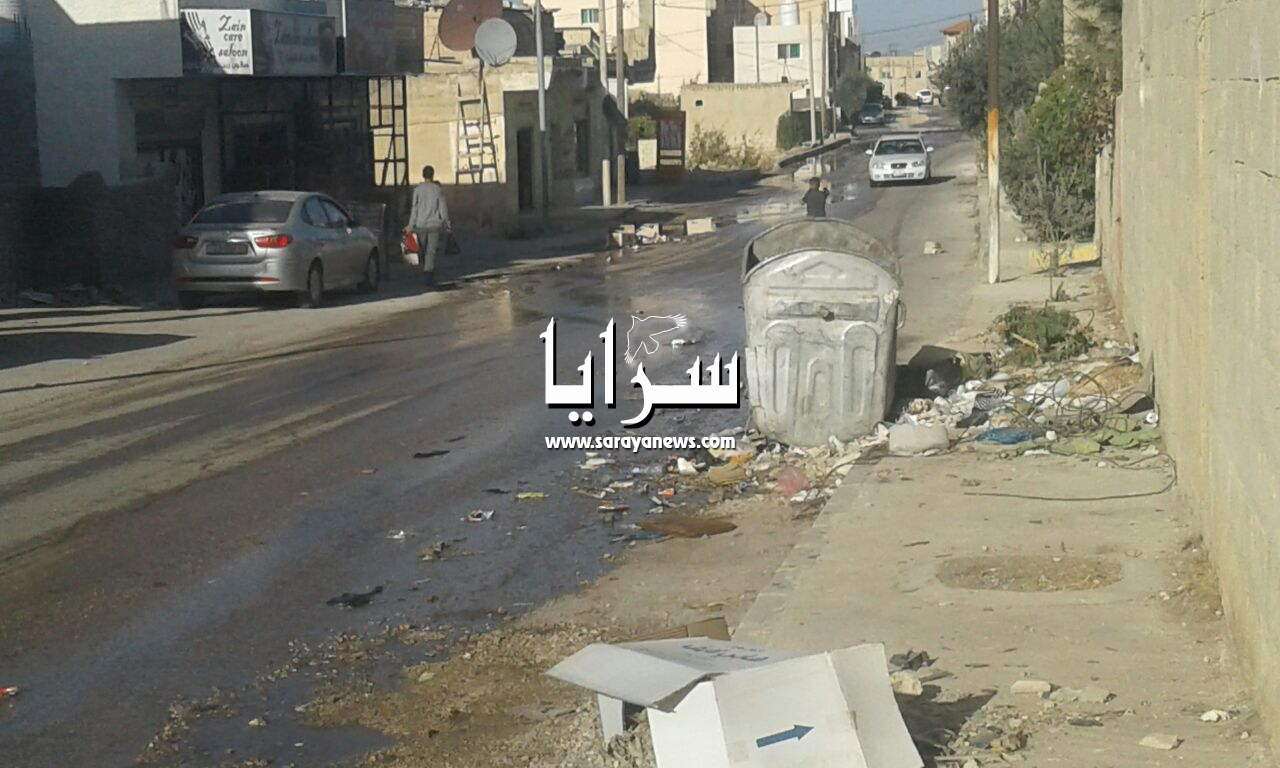 بالفيديو والصور ..  اربد: مياه الصرف الصحي تغزو منازل المواطنين في بلدة نعيمة 
