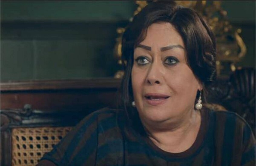  هالة فاخر تخطف الأنظار بظهور جديد