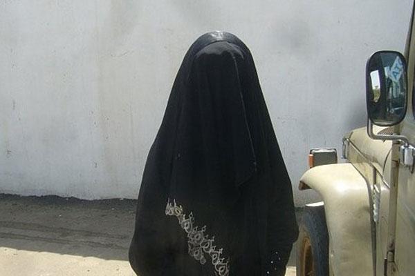 "خط المساندة": منعنا زواج طفلة عمرها 8 سنوات