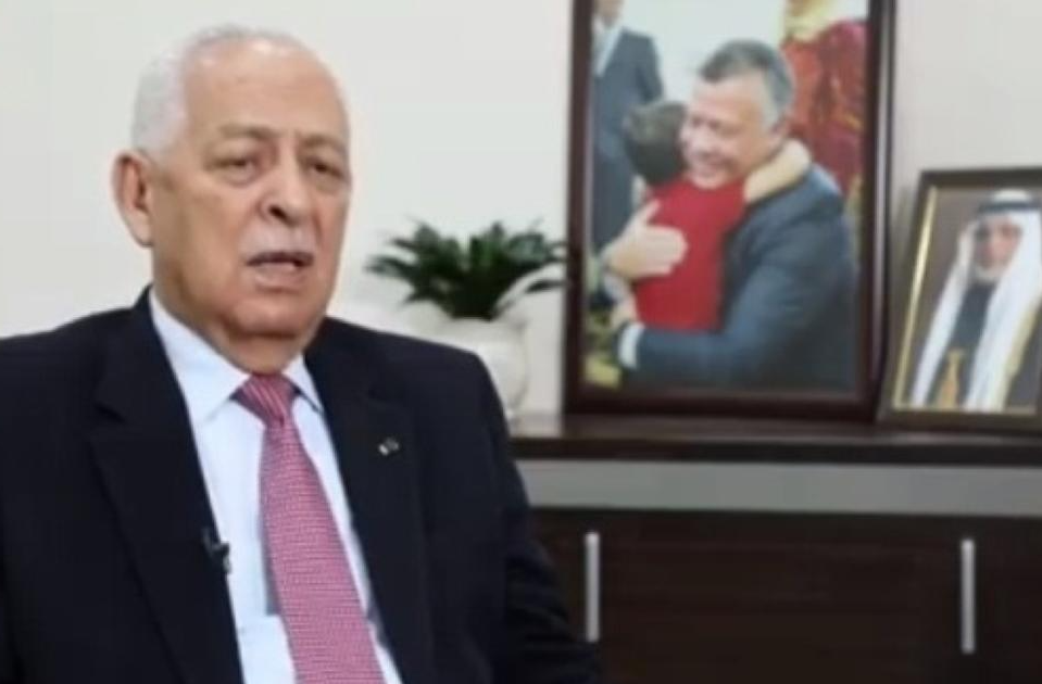 الملك يعزي أبو رخية و القضاة و دغجوقة و الفريحات 
