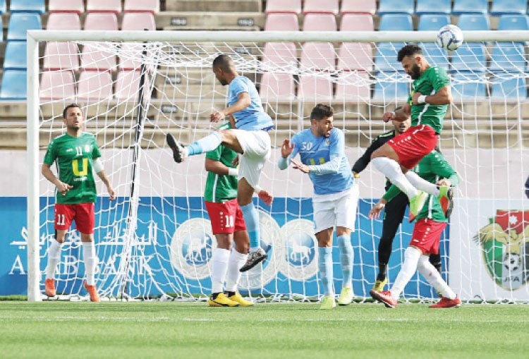 دوري المحترفين لكرة القدم يستأنف السبت