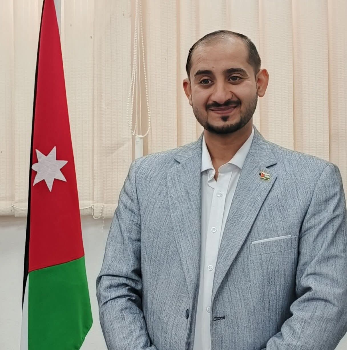 م. أحمد نضال عواد يكتب: العلم الأردني: رايةُ المجد التي لا تنحني وعهدُ الانتماء الذي لا يتغير