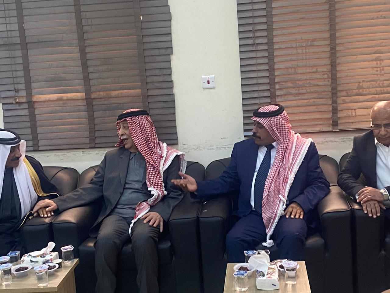 مندوبا عن الملك رئيس الديوان الملكي يعزي عشيرة المراغية  "الحجايا "