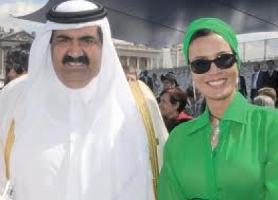 الشيخة موزة صاحبة قرار تنحي امير قطر لتوريث نجلها