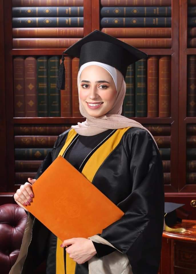 الدكتورة ديما محمد ابوعفيفة .. مبارك شهادة الطب بتقدير امتياز
