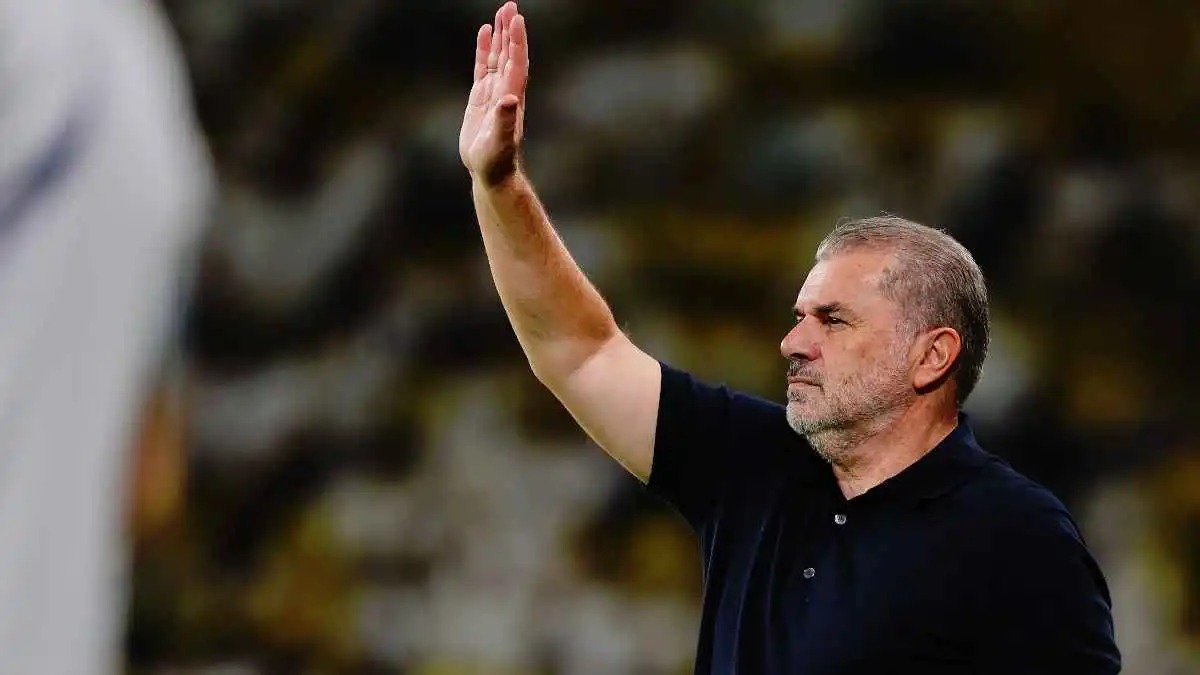 موقف كريستيانو رونالدو من إقالة بوستيكوغلو من تدريب النصر السعودي 