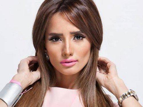 زينة ساخرة من الفلانتين: آخر مرة حد قالي خلي بالك من نفسك كان بيهددني
