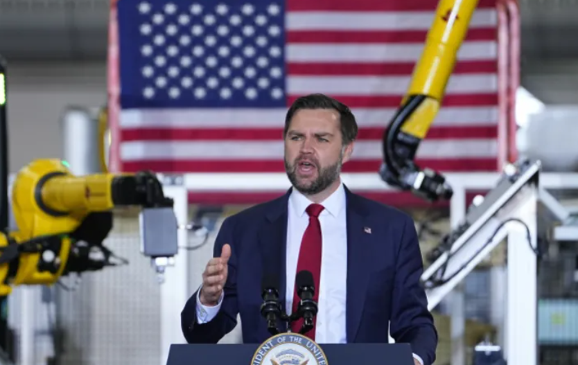 فانس: ترمب لن يهدأ حتى يضمن عدم امتلاك إيران لسلاح نووي