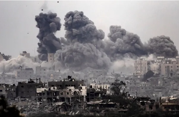 الاحتلال ينسف مباني شرقي غزة