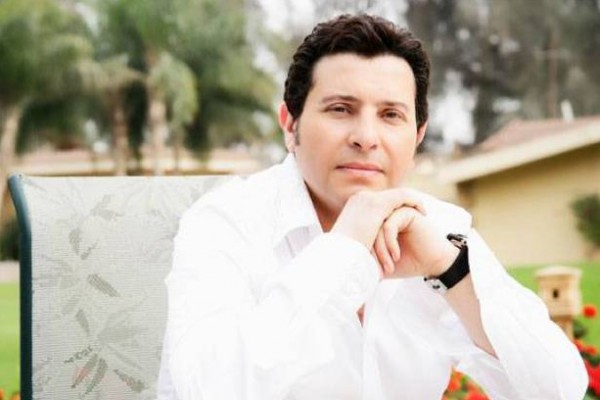 "صورة " ..  هاني شاكر يحذف صورته بعد سخرية الجمهور