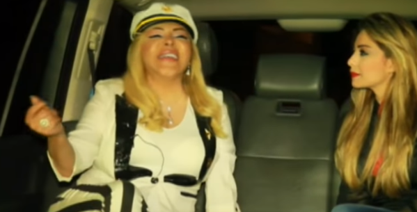 كاميرا خفية مع الفنانة فلة الجزائرية