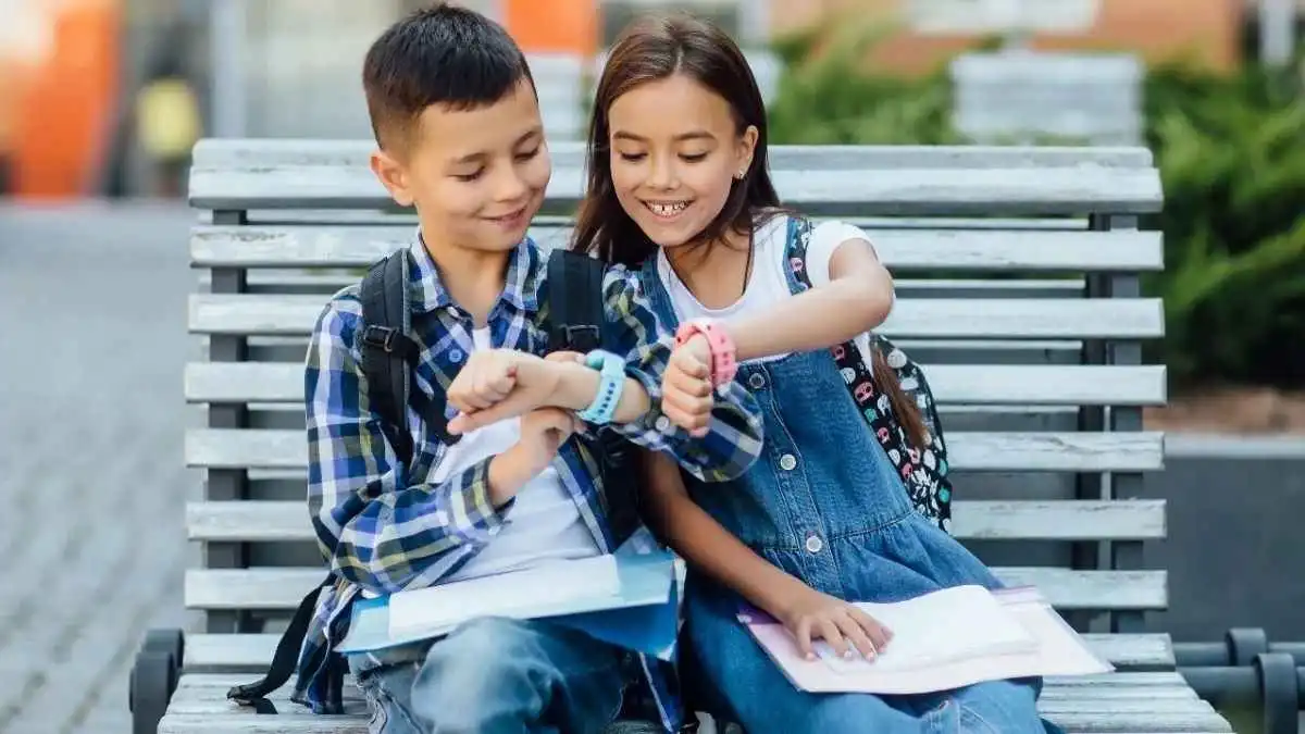 هكذا تمنع طفلك من استخدام ساعة أبل أثناء الحصص الدراسية  
