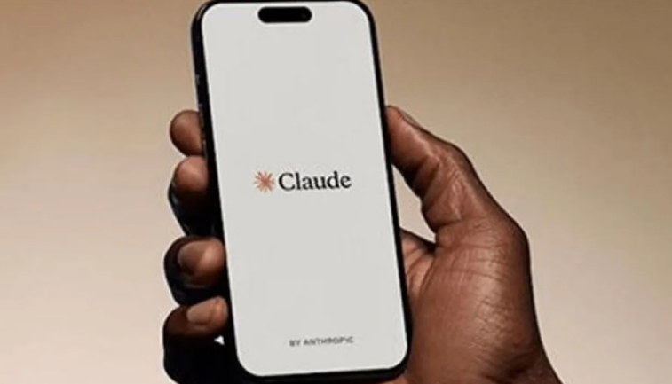 تعطل نموذج Claude يربك المطورين حول العالم