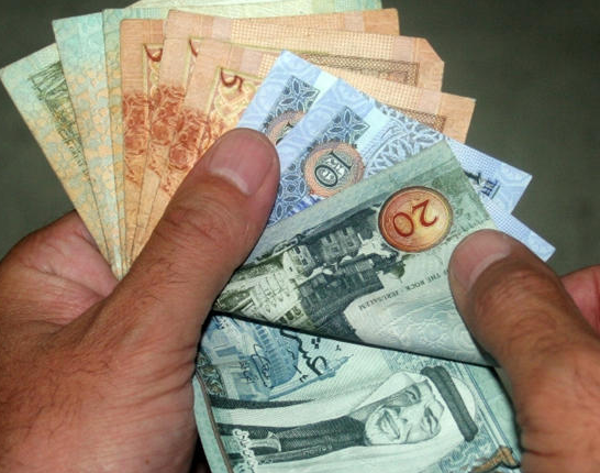 زيادة الرواتب مطلع العام  ..  تفاصيل