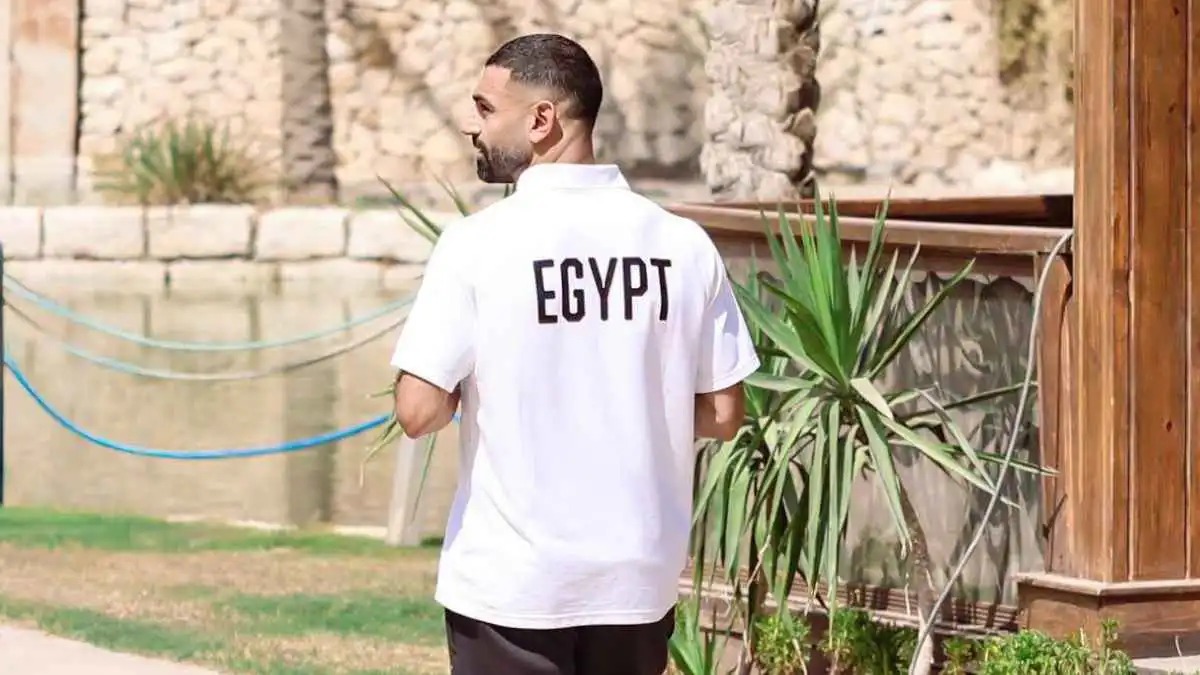 هروب اضطراري ..  لماذا قفز محمد صلاح من القارب المشتعل؟ 