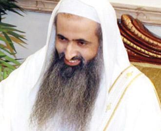 إمام سعودي يختم القرآن في ثاني أيام رمضان