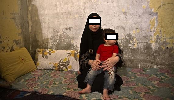 "ام عمار" السورية : ما بقهرني غير اللي مفكر انه بده يستر على بنات سوريا  ..  وهذه قصتي