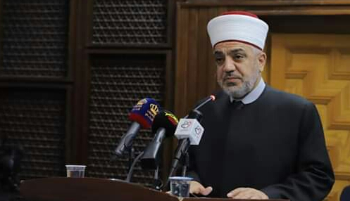 وزير الأوقاف: لم تتوقف "التراويح و الجمعة" إلّا بسبب كورونا و "المسجد" مُقدس لا يمكن تشبيهه بالـ"مول"