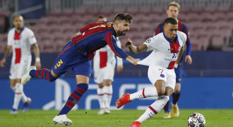 بسبب رفض عرض الهلال ..  باريس يطالب مبابي بـ240 مليون يورو