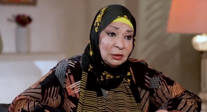 فنانة مصرية : عملت جامع وكنت بنظف الحمامات ومعنديش ثقة في حد