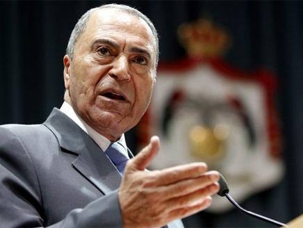 ما هو السِر وراء الشعبية الجارفة لمعروف البخيت  .. ؟؟