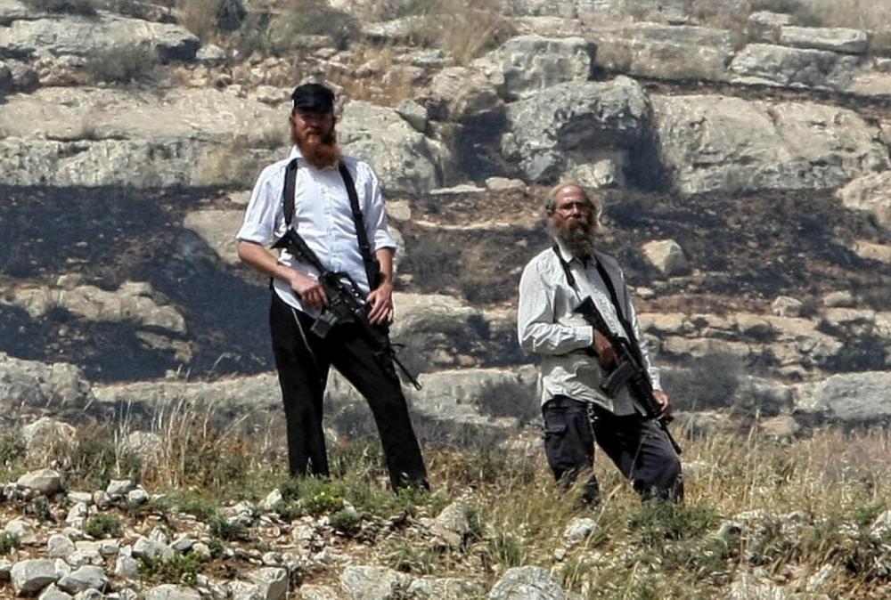 إصابة فلسطيني وطفله برضوض باعتداء لمستوطنين في رام الله