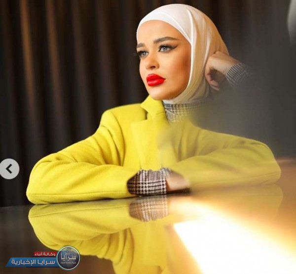 مرمر الكويتية تستعرض تسريحة شعرها بعد أن خلعت الحجاب - بالفيديو