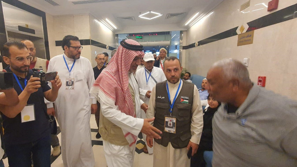 وزير الأوقاف يوجه بحل ملاحظات الحجاج الأردنيين دون تأخير
