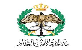 الامن يحقق بفيديو يظهر ادعاء فتى بسوء معامله من قبل والده 