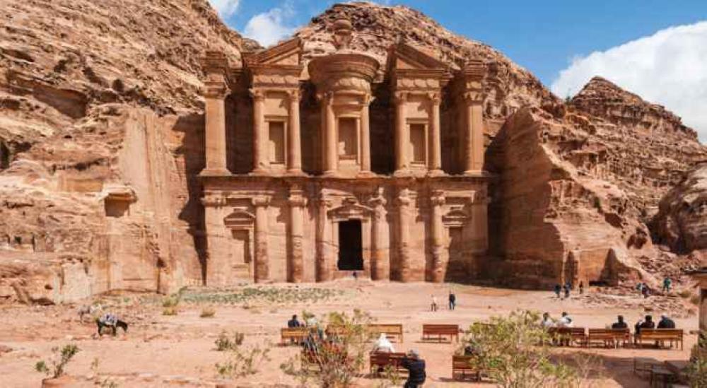 قطاع الأدلاء السياحيين يعاني من تراجع حاد