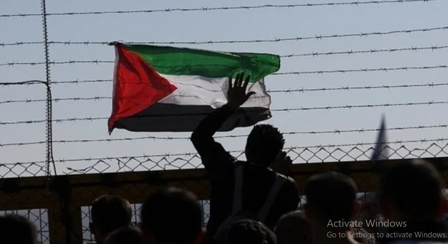 الأسرى الفلسطينيون يبدأون إضرابا مفتوحا عن الطعام منتصف أيلول