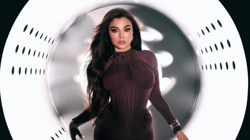 "تعويض مالي ضخم" ..  هيفاء وهبي تُقاضي طبيبًا شهيرًا