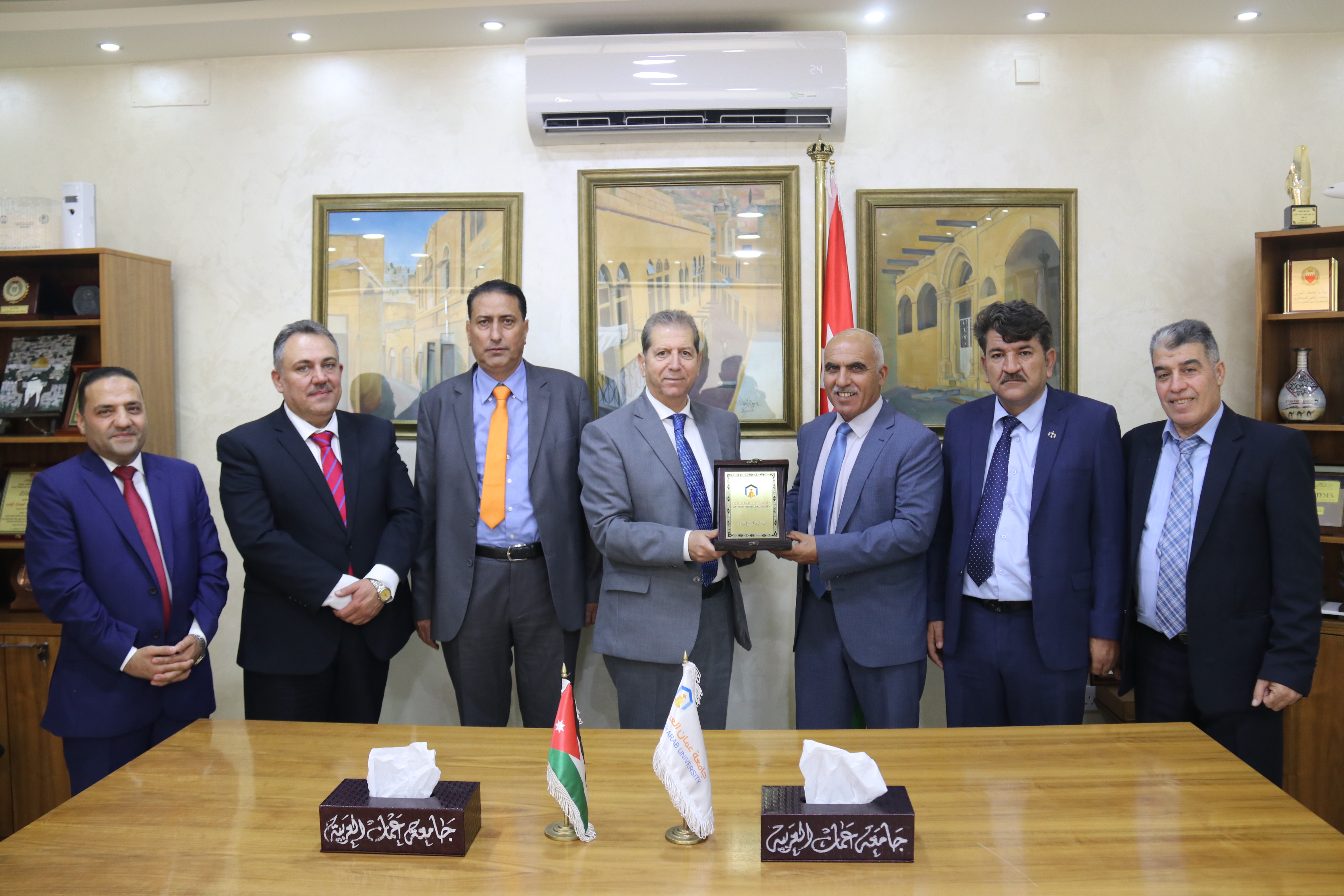 رئيس "عمان العربية" يستقبل وفداً من المنظمة العالمية للتنمية المستدامة