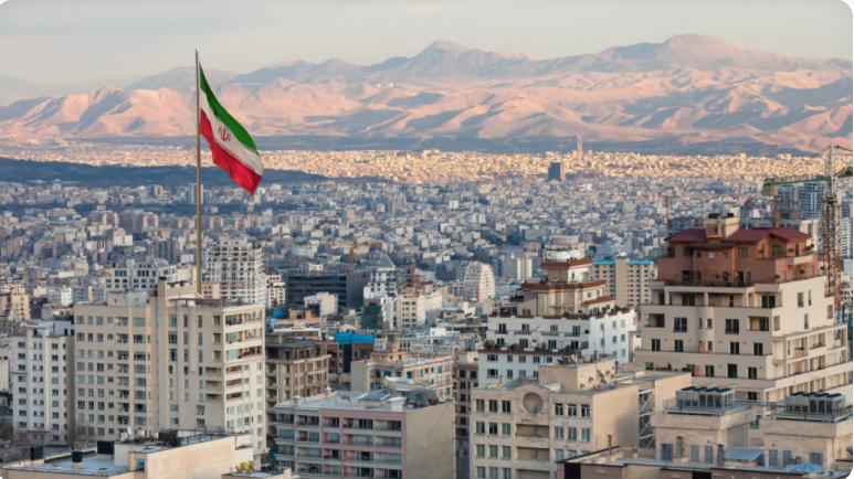 إيران سترفع أسعار الوقود على من يتخطى استهلاكهم 110 لترات شهريا