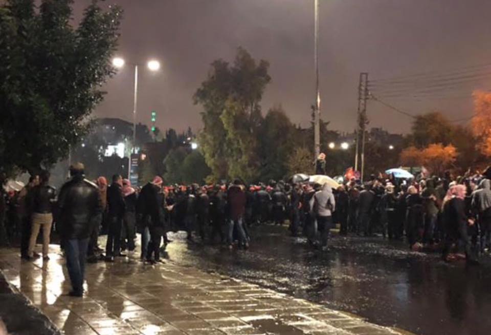 ماذا علقت الحكومة على احتجاجات الدوار الرابع اليوم ؟