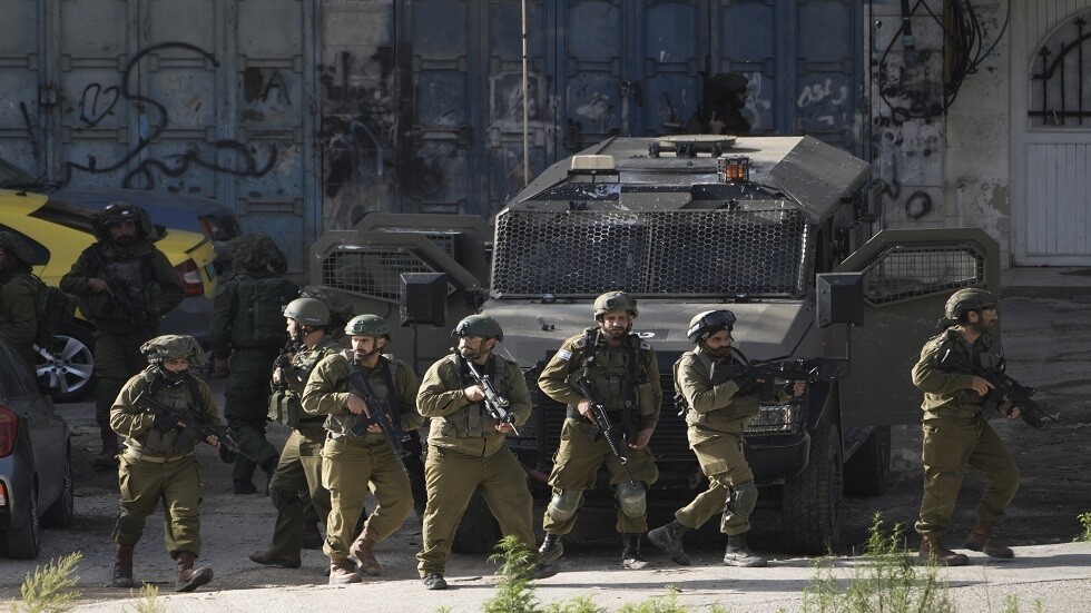 الضفة ..  الاحتلال يعتقل 3200 فلسطينيا منذ 7 أكتوبر
