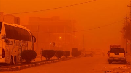الامن العام: إغلاق مؤقت لأوتوستراد رباع السرحان باتجاه حدود جابر في كلا الاتجاهين بسبب تدني مدى الرؤية