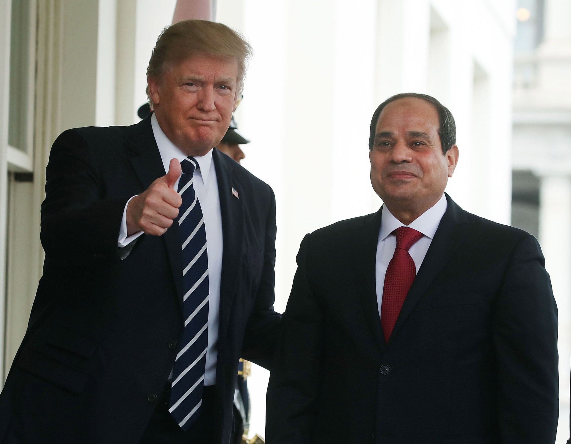 كيف ولماذا استفزّ ترامب “الدولة العميقة” في مصر؟ 