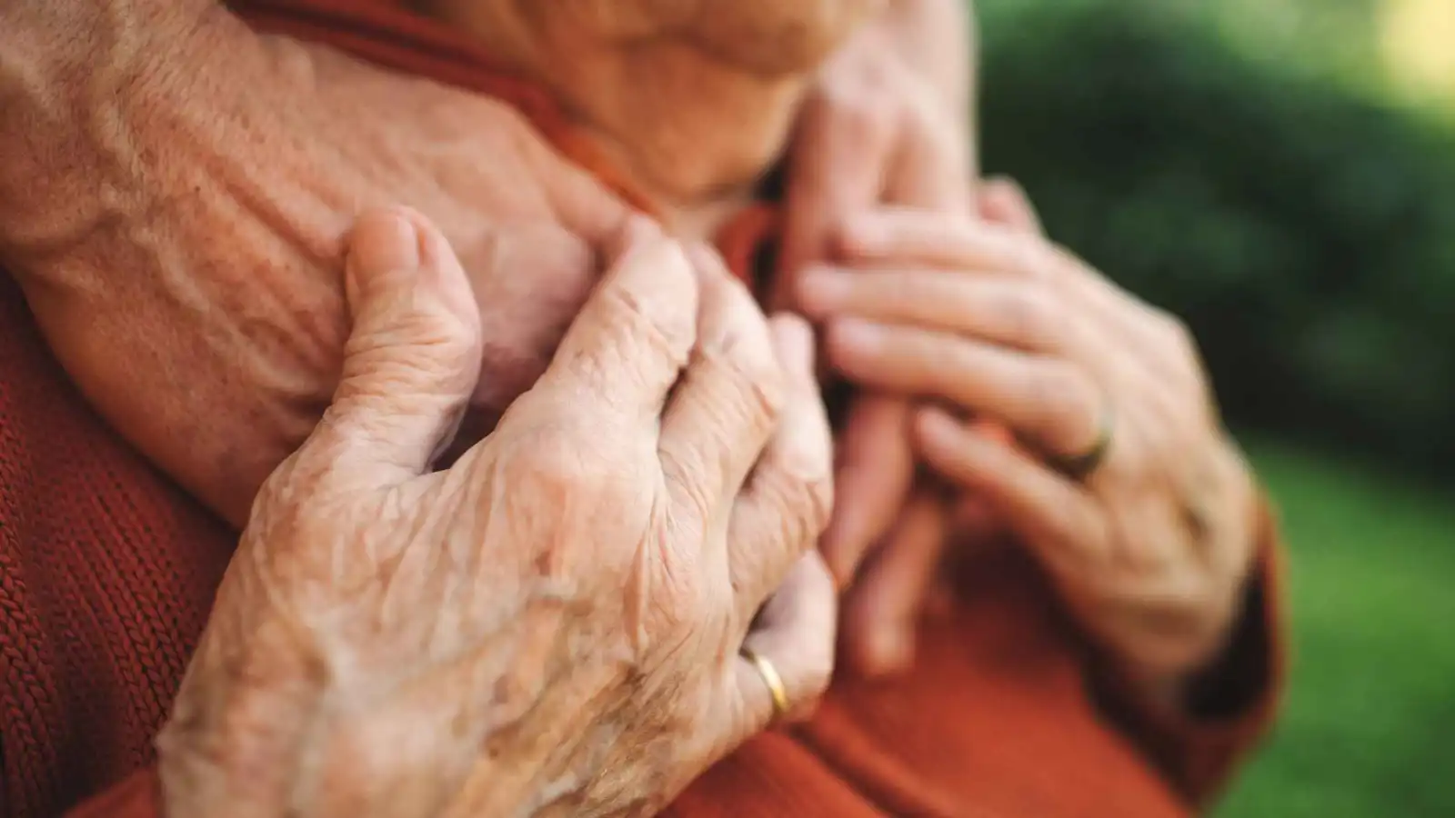 4 عادات بسيطة لشيخوخة بلا مشاكل صحية 